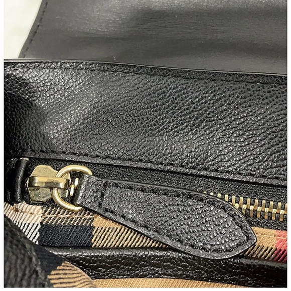 Burberry Black Leather Medley Crossbody Bag - Picture 5 of 12